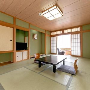 Japanese-Style Tower Room